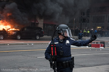 Antifa - Black Bloc -Trump Prostests (1 of 1)-7